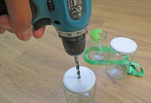 Helpling-dispenser-sapone-liquido-trapano-1024x699