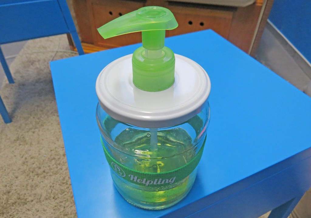 Helpling-dispenser-sapone-liquido-pronto-1024x719